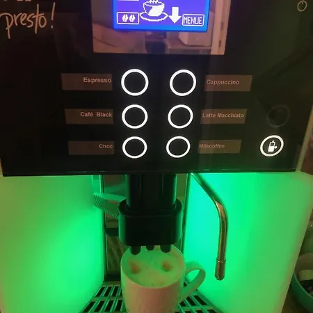 ゲストハウス ペンション シュメラーガルテン 2*