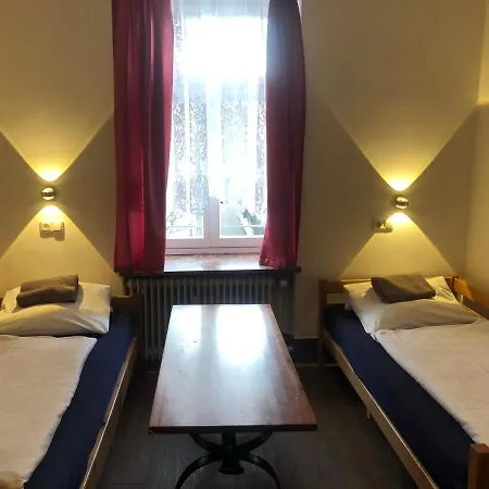 ペンション シュメラーガルテン ゲストハウス 2*