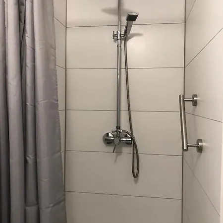 ペンション シュメラーガルテン ゲストハウス