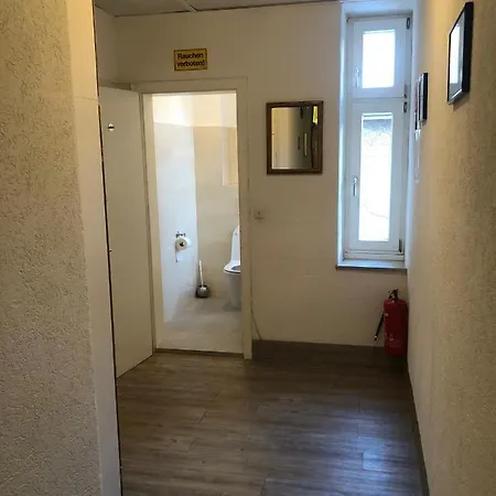 ゲストハウス ペンション シュメラーガルテン