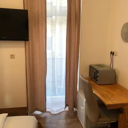 ペンション シュメラーガルテン ミュンヘン