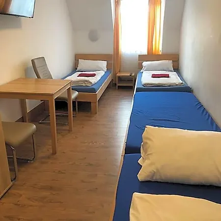 施梅勒花园公寓式酒店 2* 慕尼黑