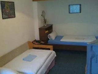 Schmellergarten 2* München