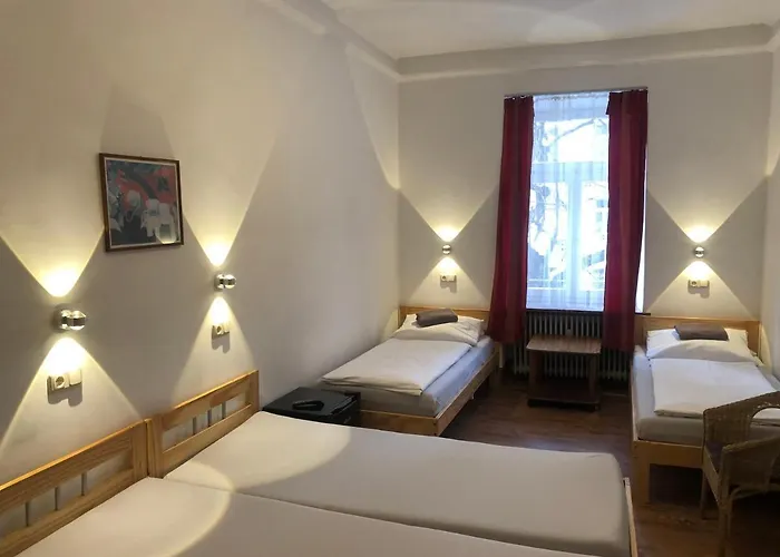 ペンション シュメラーガルテン ゲストハウス