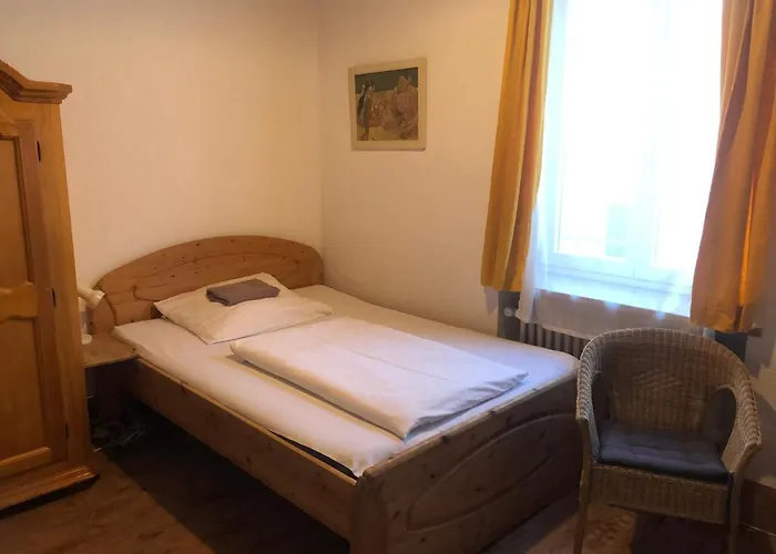 ゲストハウス ペンション シュメラーガルテン