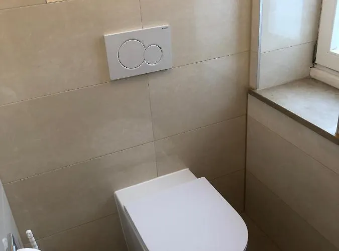 ペンション シュメラーガルテン ゲストハウス