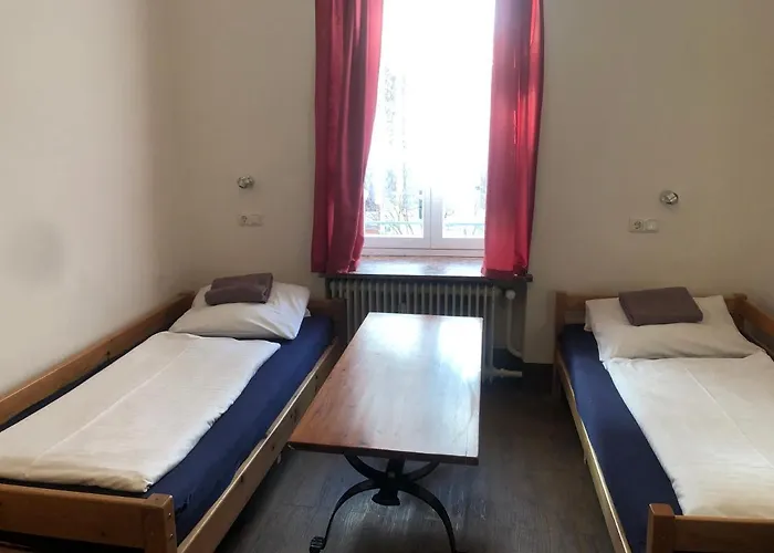 ペンション シュメラーガルテン 2* ミュンヘン