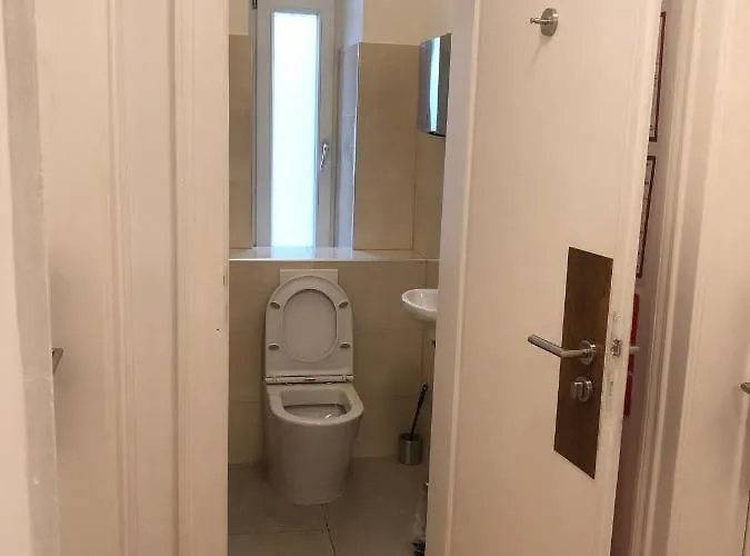 ペンション シュメラーガルテン ゲストハウス