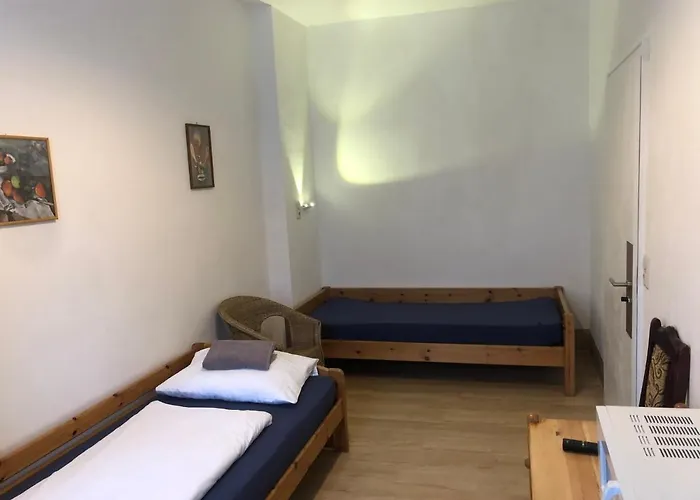 ペンション シュメラーガルテン 2* ミュンヘン