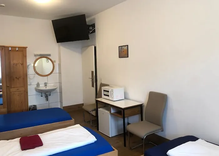 ゲストハウス ペンション シュメラーガルテン