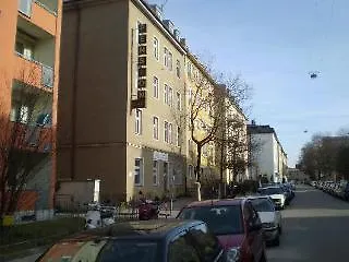 Schmellergarten Casa de hóspedes 2*